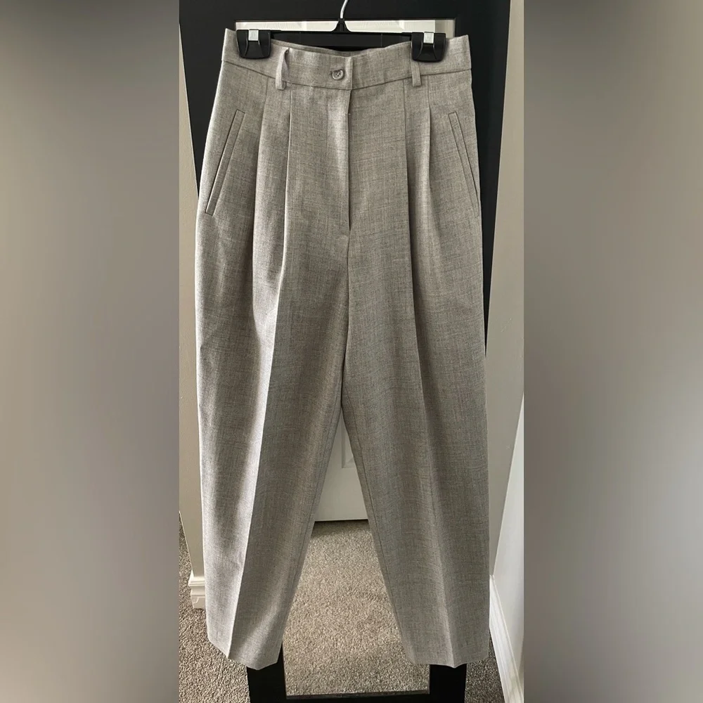 Casual Corner Suit - Picture 2 of 3
